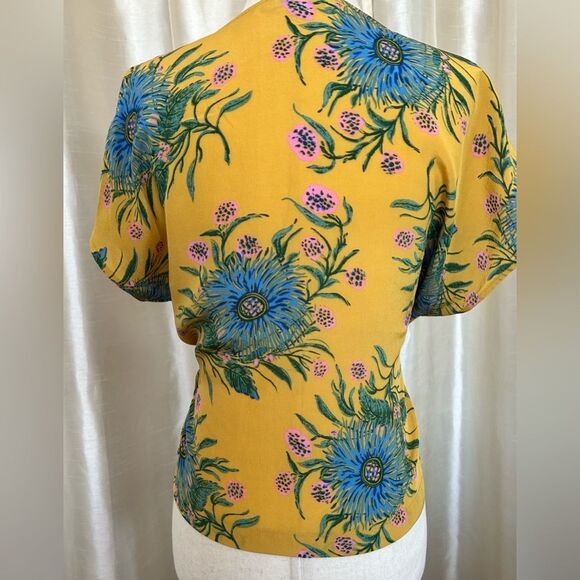 Silk Side-Tie Wrap Top in Painted Blooms Size xs - Picture 7 of 7